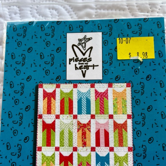 New Pieces From My Heart Quilt Pattern #351 It’s A Wrap Quilting Pattern - Picture 3 of 7